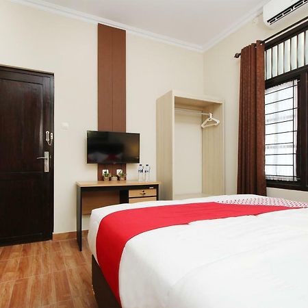 Oyo 572 Omah Gedongkuning Syariah Homestay Yogyakarta Exterior photo