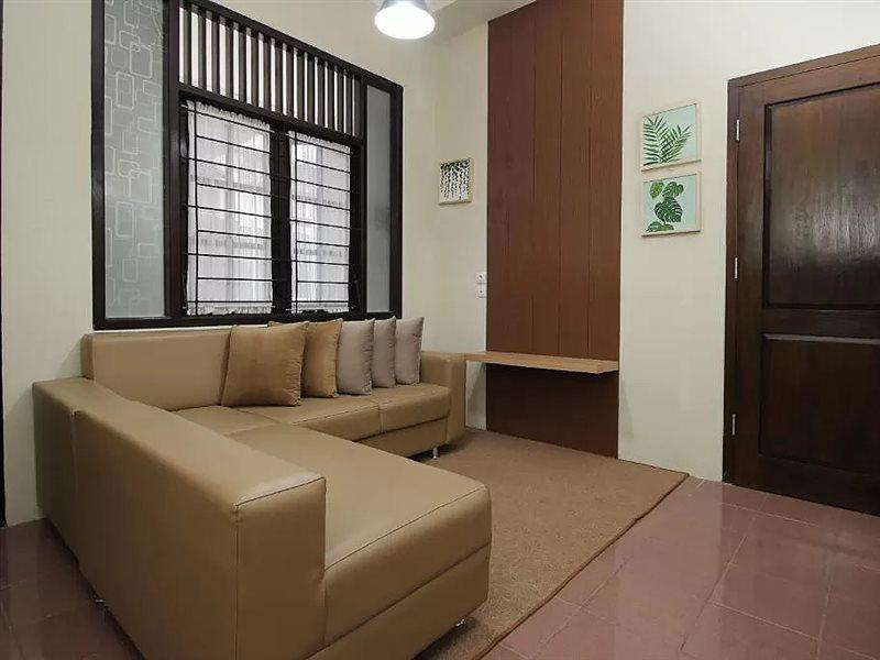 Oyo 572 Omah Gedongkuning Syariah Homestay Yogyakarta Exterior photo